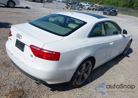 2009 Audi A5 3.2L из США, поврежденный, VIN WAUDK78T09A016755